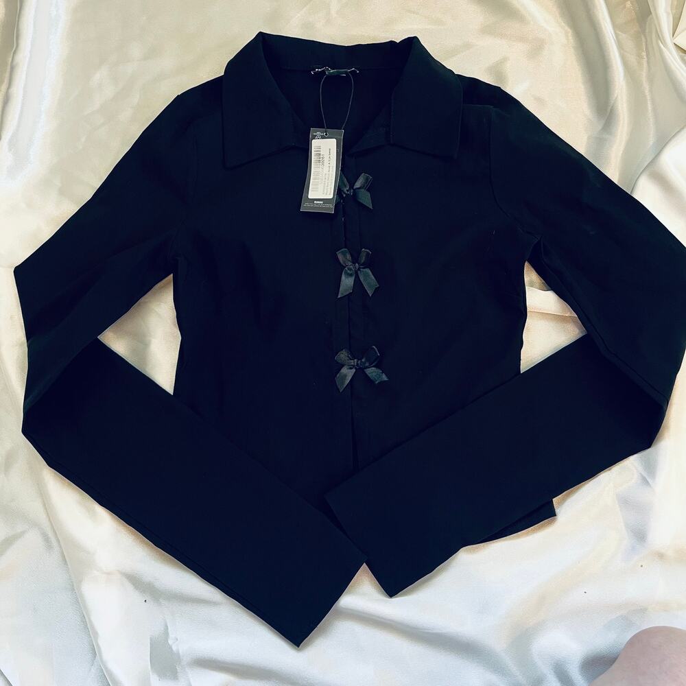 Brand new with tags Pretty Little Thing bow long sleeve blouse